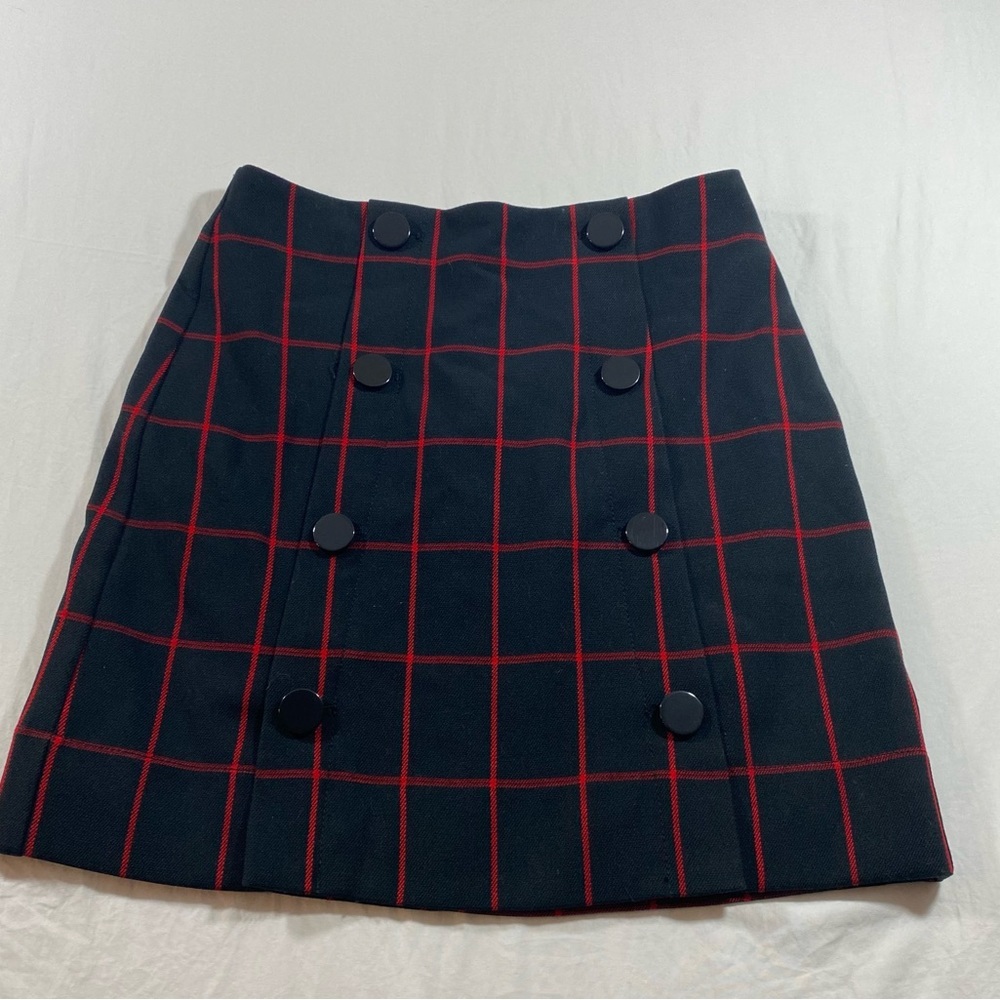Loft Window Pane Check Skirt Mini Skirt Frontal 8 Big Buttons Black red stripes